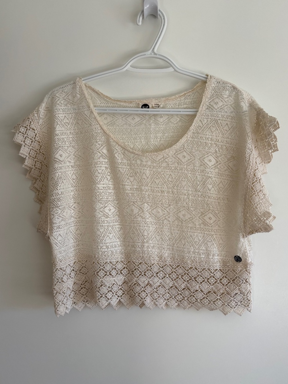 EUC Roxy Women’s Cream Geometric Pointelle Knit Crochet Crop Top Lacy Size Large